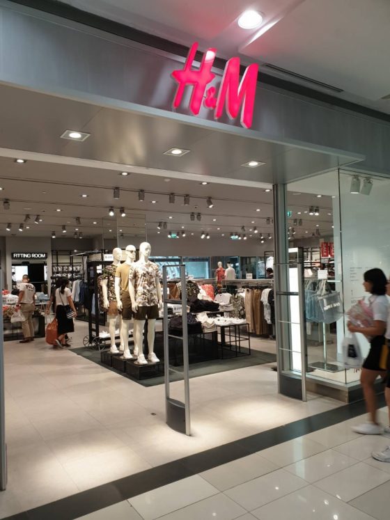 ลูกค้าของเรา H&M - รูปที่ 1 | อัมพรการม่าน